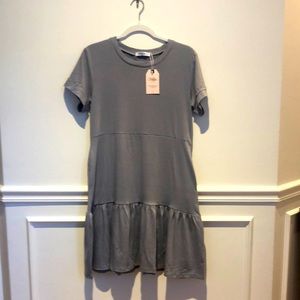 Berryou brand casual knit dress, new with tags, size small